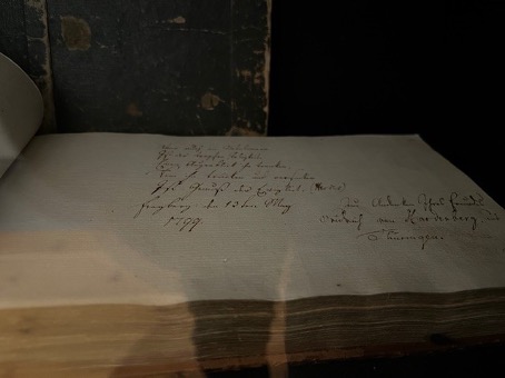 Handschrift von Novalis im Museum Schloss Oberwiederstedt.