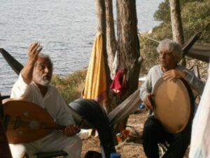 Ahura Musik am Strand 400x300 1